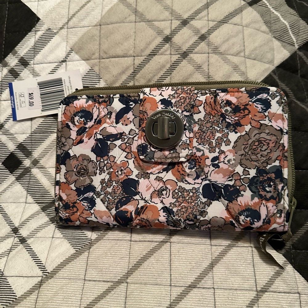 Vera Bradley Sage Essential Compact Backpack and Floral Sage Wallet NWT - Picture 6 of 10